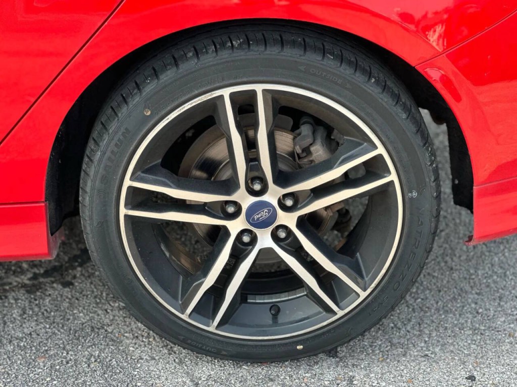 2014 Ford Focus Image 18