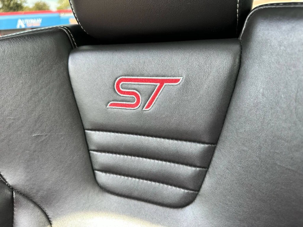 2014 Ford Focus Image 36