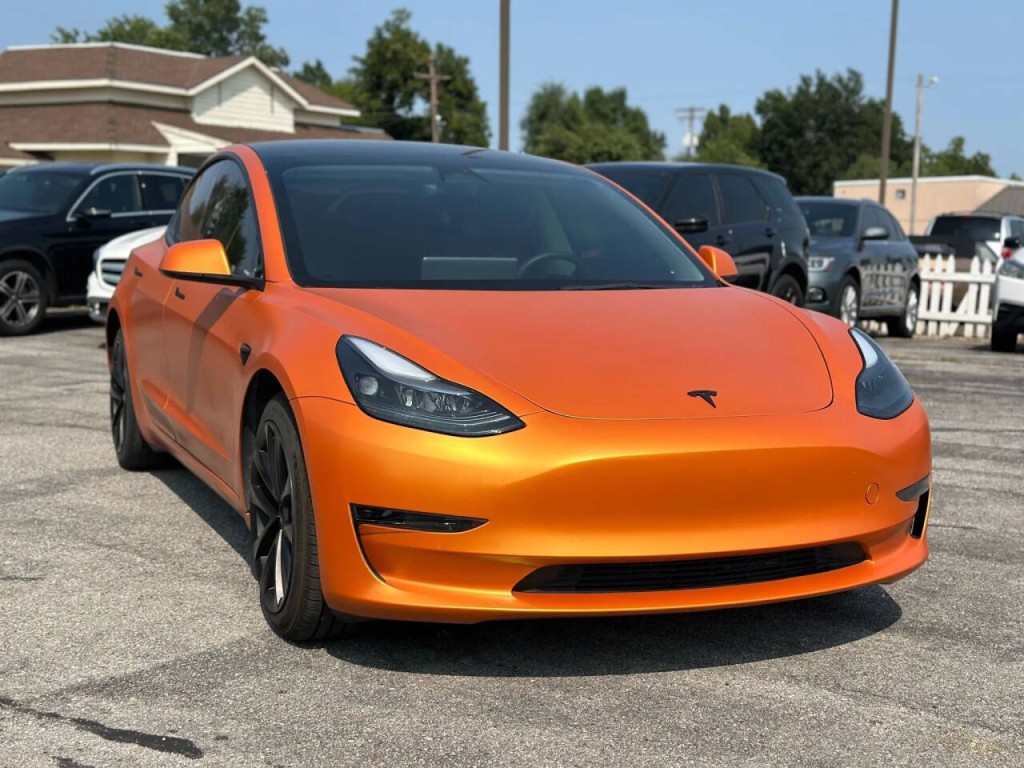 2023 Tesla Model 3 Image 3