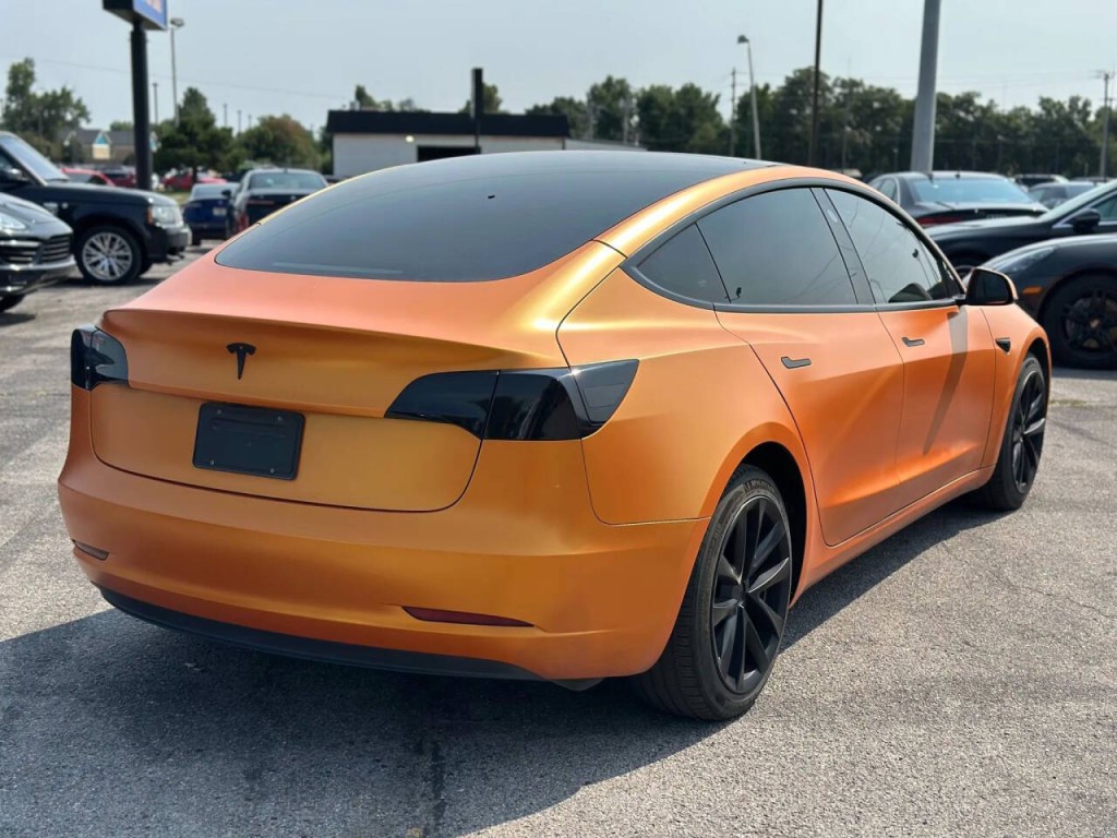 2023 Tesla Model 3 Image 5