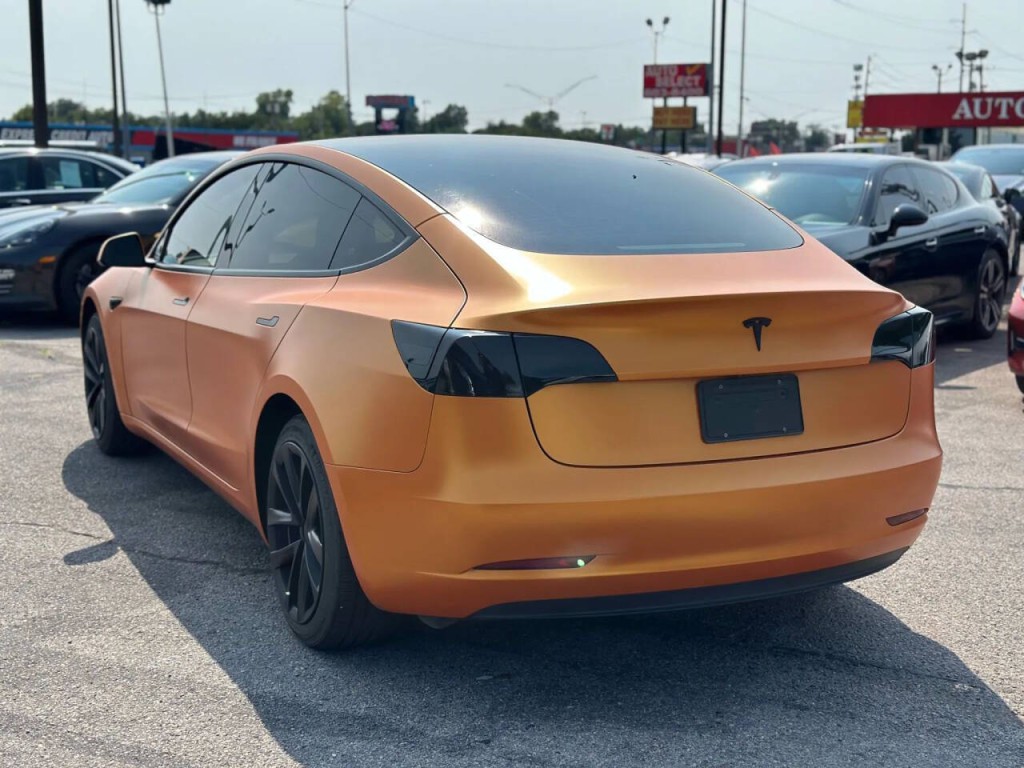 2023 Tesla Model 3 Image 7