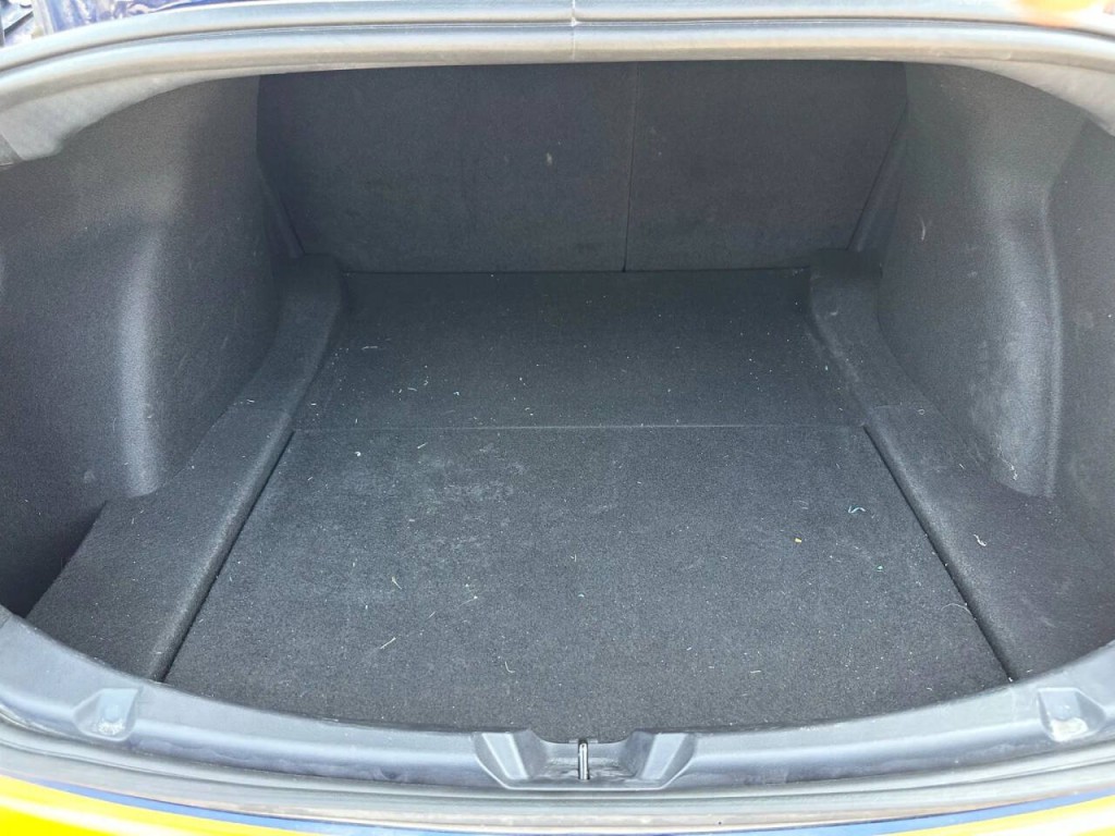 2023 Tesla Model 3 Image 17