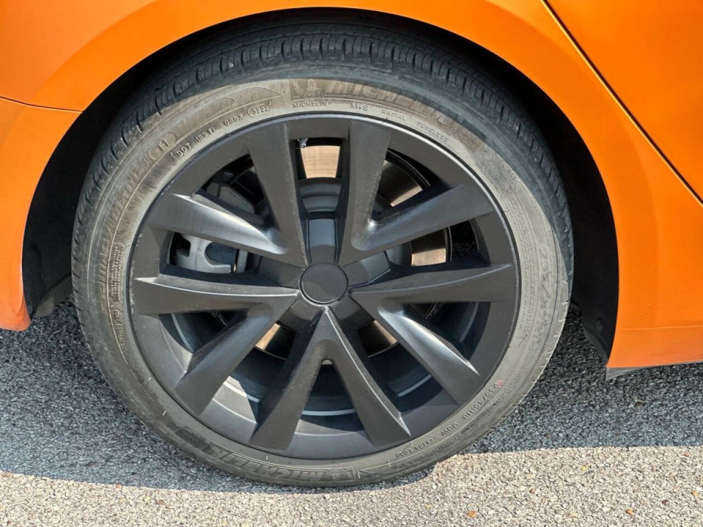 2023 Tesla Model 3 Image 19