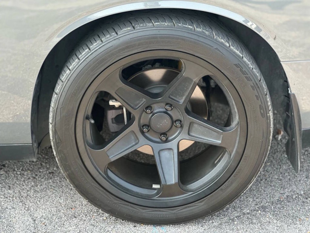 2017 Dodge Challenger Image 20