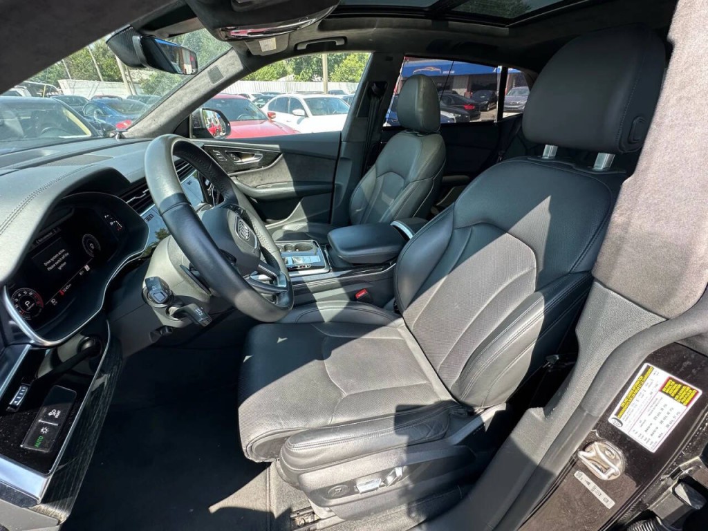 2019 Audi Q8 Image 9