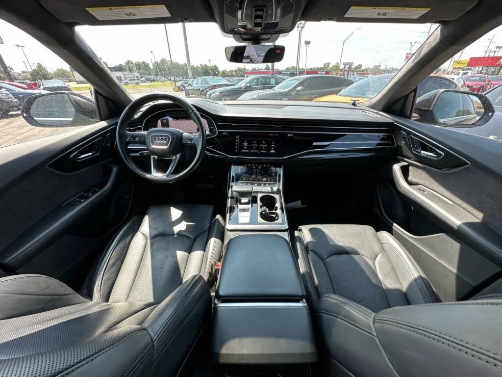 2019 Audi Q8 Image 10