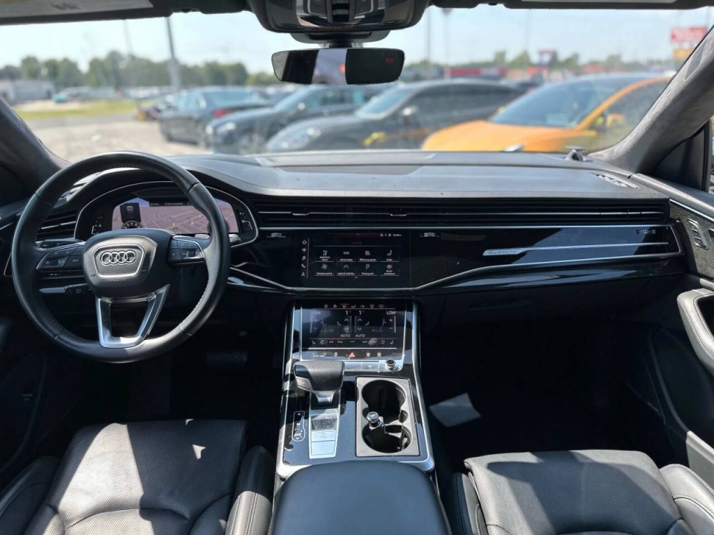 2019 Audi Q8 Image 11