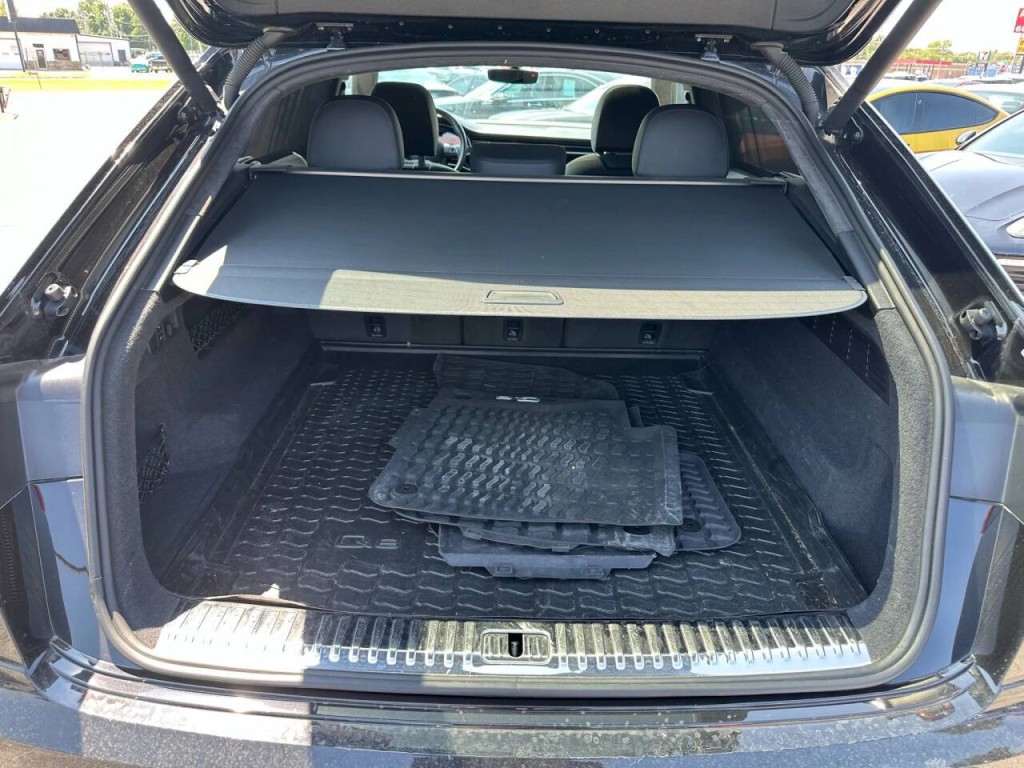 2019 Audi Q8 Image 17