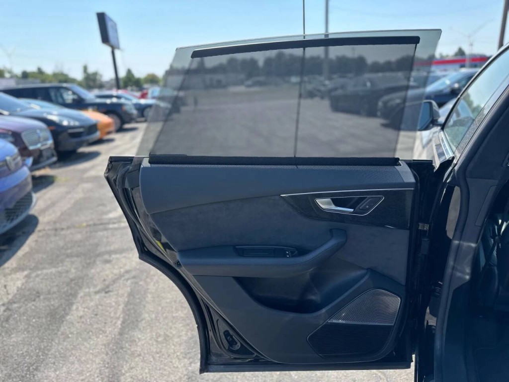 2019 Audi Q8 Image 19