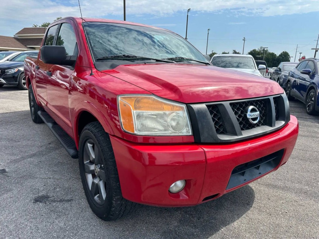 2012 Nissan Titan Image 28