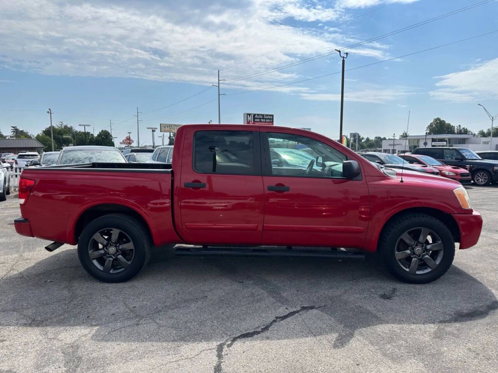 2012 Nissan Titan Image 29