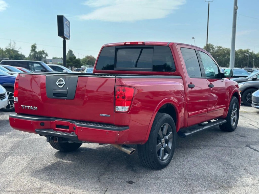 2012 Nissan Titan Image 6