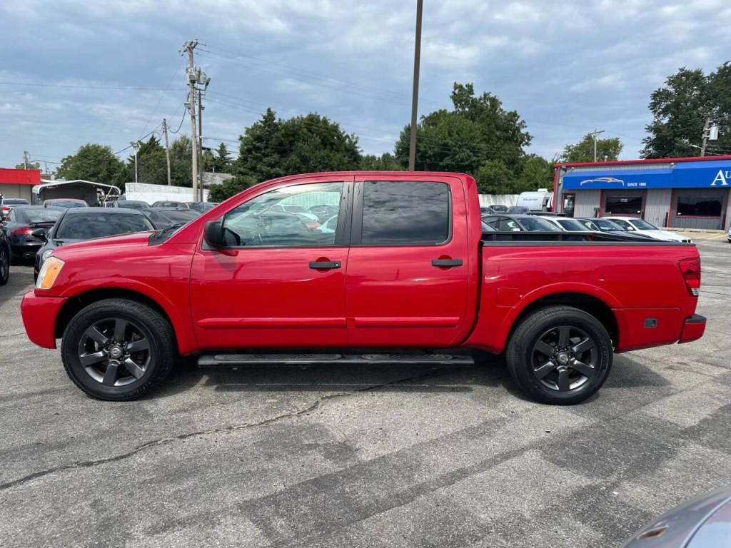 2012 Nissan Titan Image 9