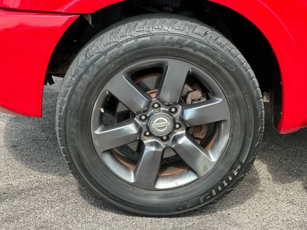 2012 Nissan Titan Image 22