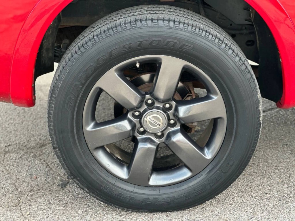 2012 Nissan Titan Image 24