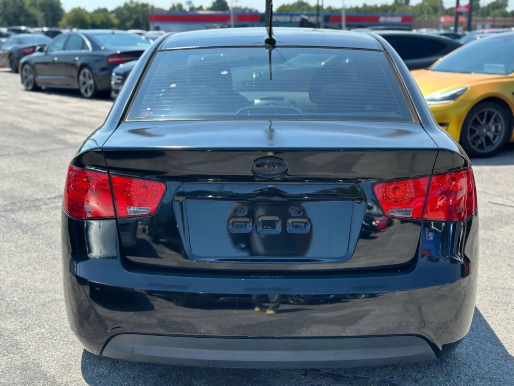 2013 Kia Forte Image 7