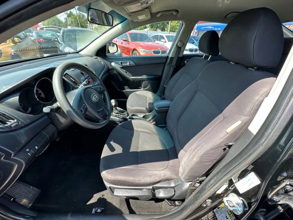 2013 Kia Forte Image 10