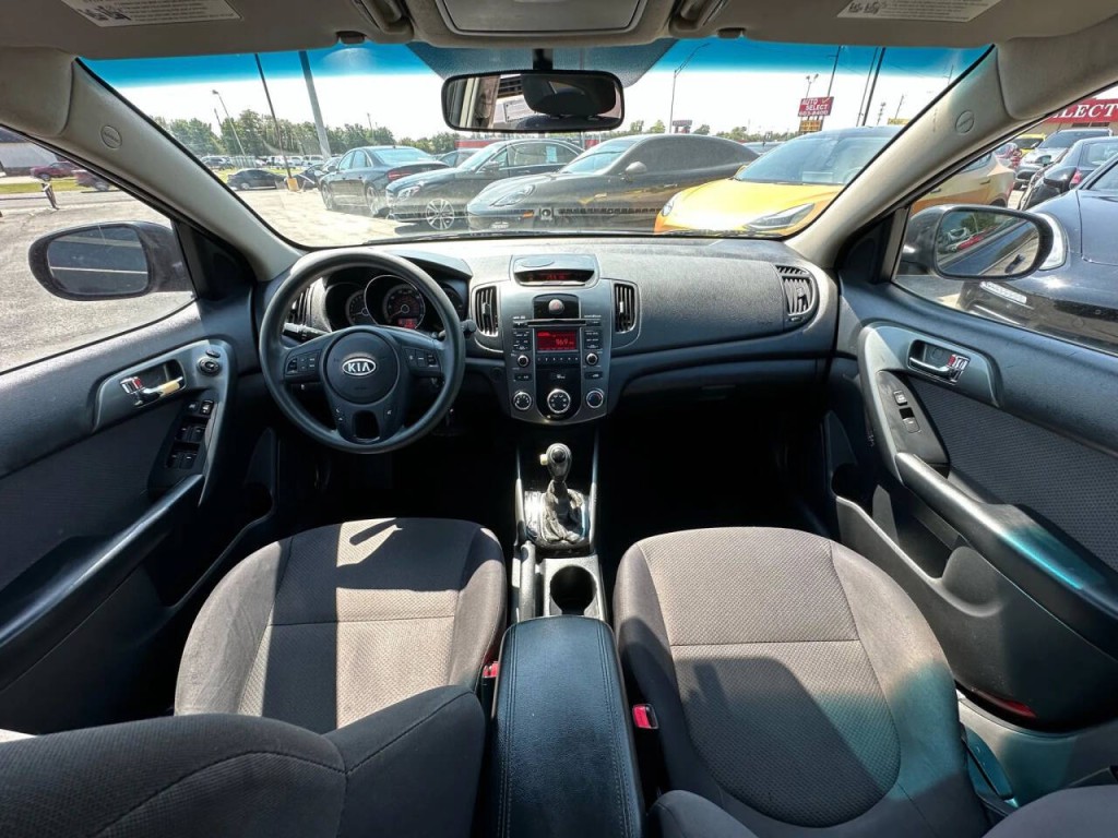 2013 Kia Forte Image 11