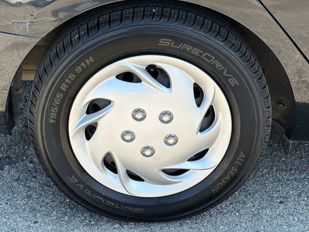 2013 Kia Forte Image 24