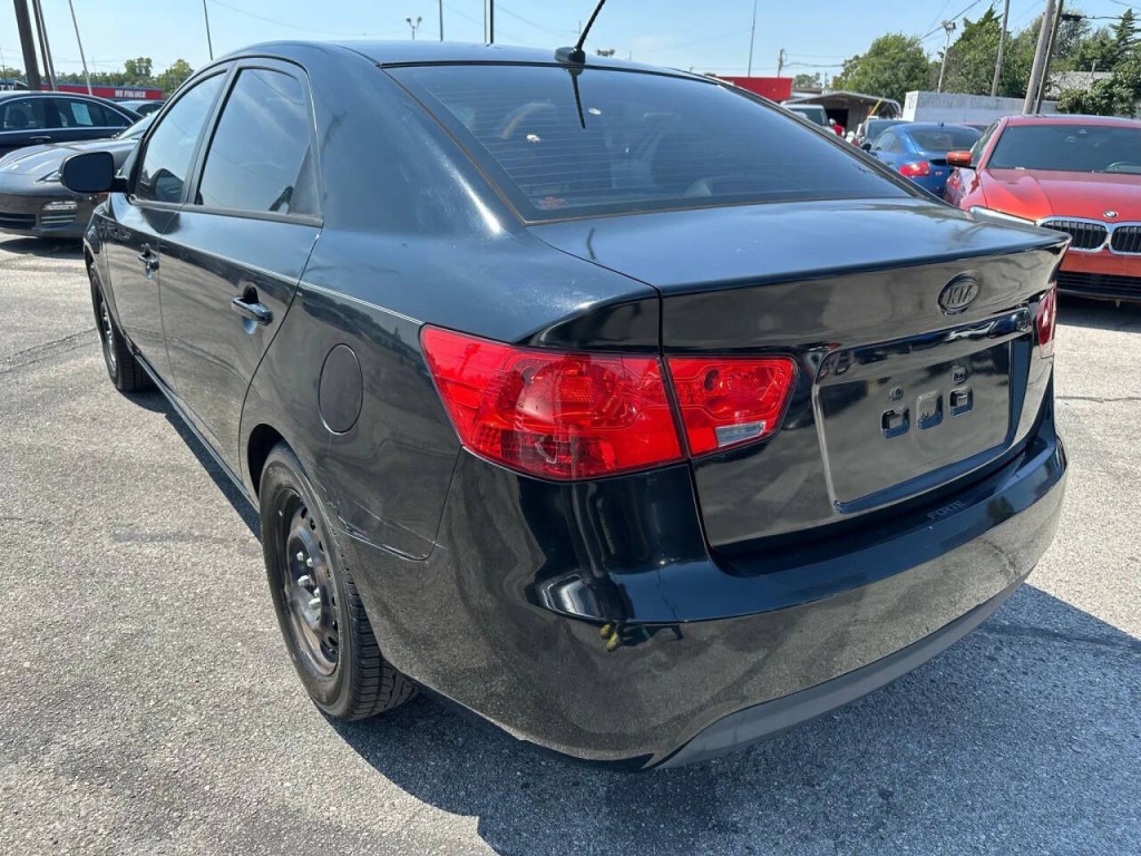 2013 Kia Forte Image 31