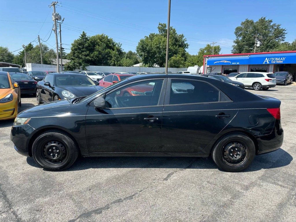2013 Kia Forte Image 32