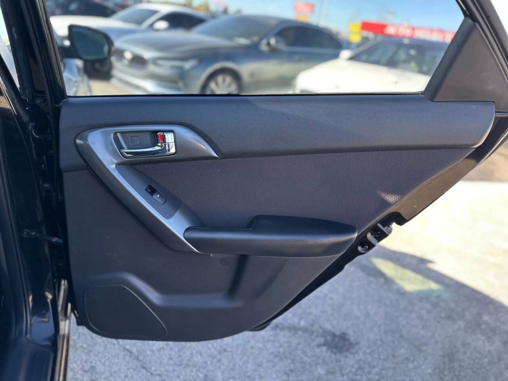 2013 Kia Forte Image 21