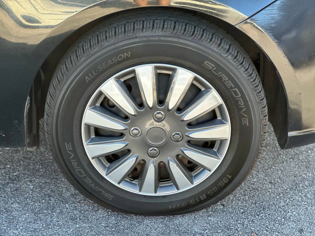 2013 Kia Forte Image 25