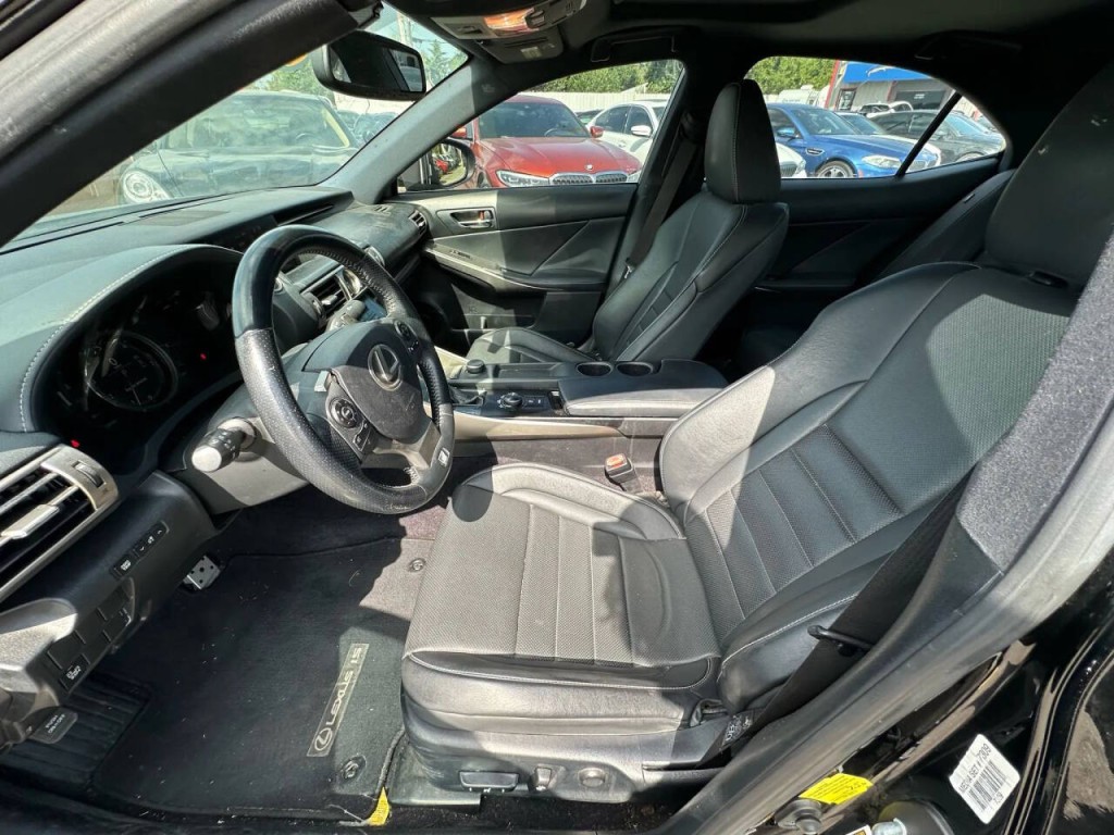 2014 Lexus IS 250 Image 10