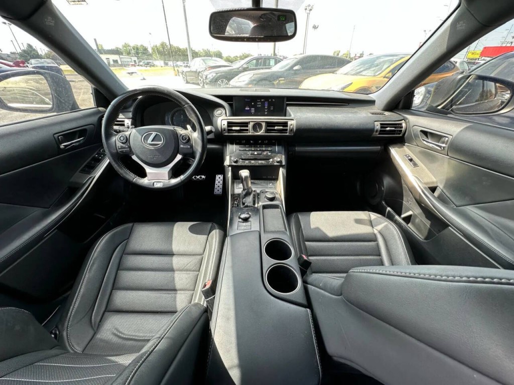 2014 Lexus IS 250 Image 11