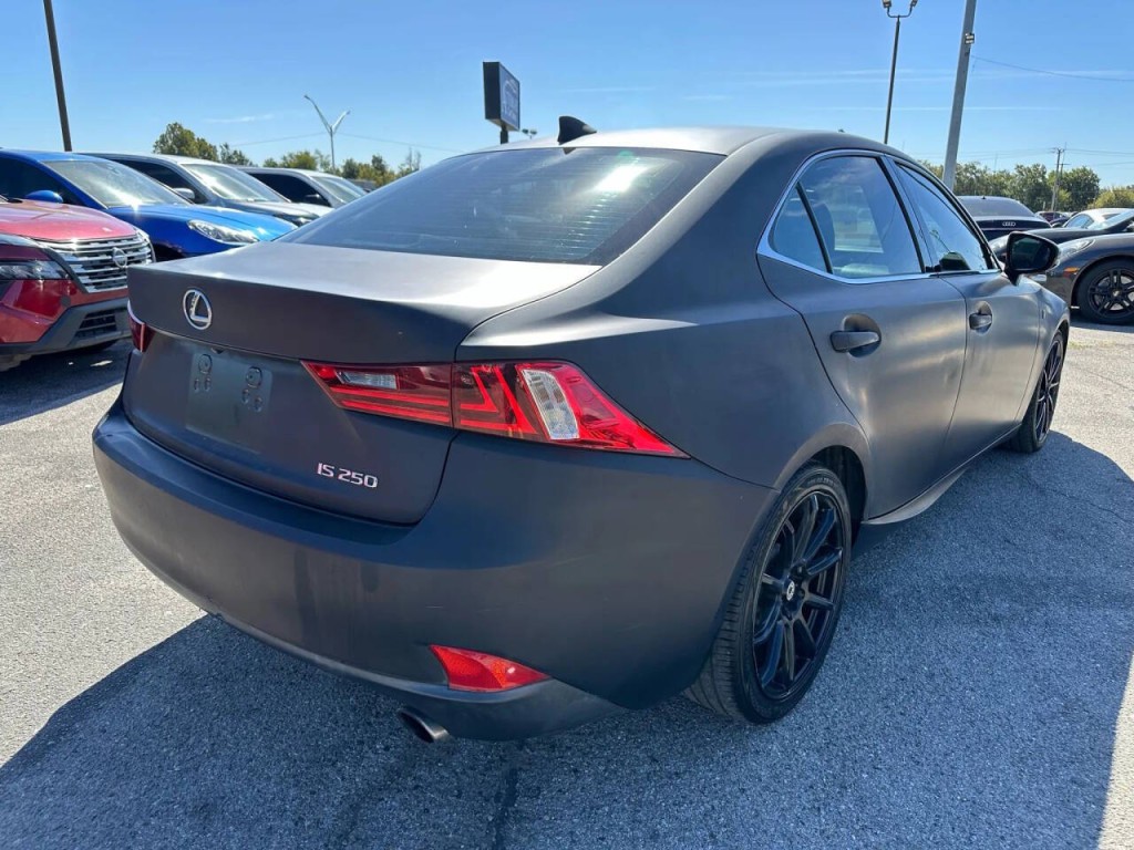 2014 Lexus IS 250 Image 31