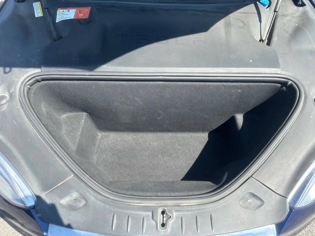 2017 Tesla Model S Image 18