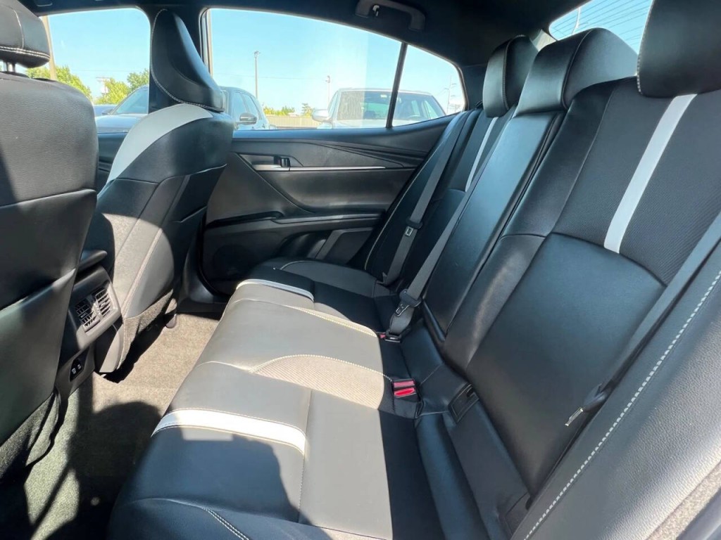 2025 Toyota Camry Image 12
