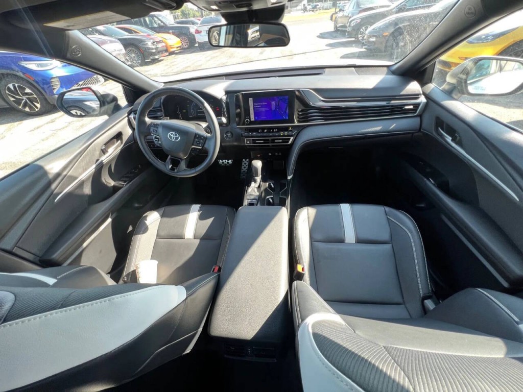 2025 Toyota Camry Image 13