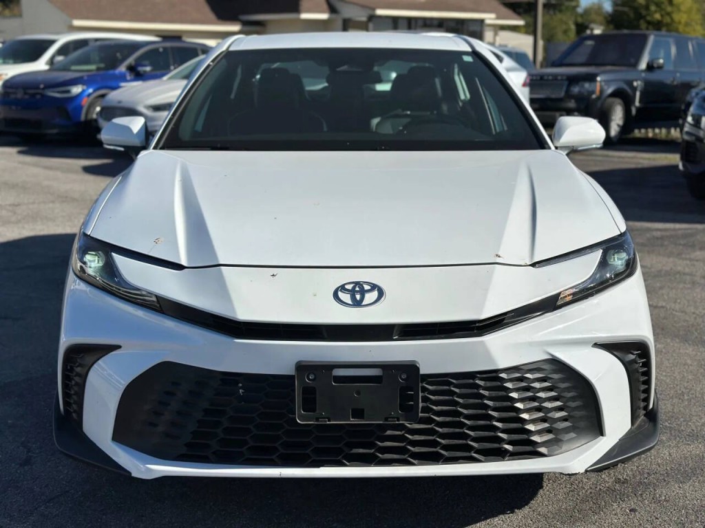 2025 Toyota Camry Image 3