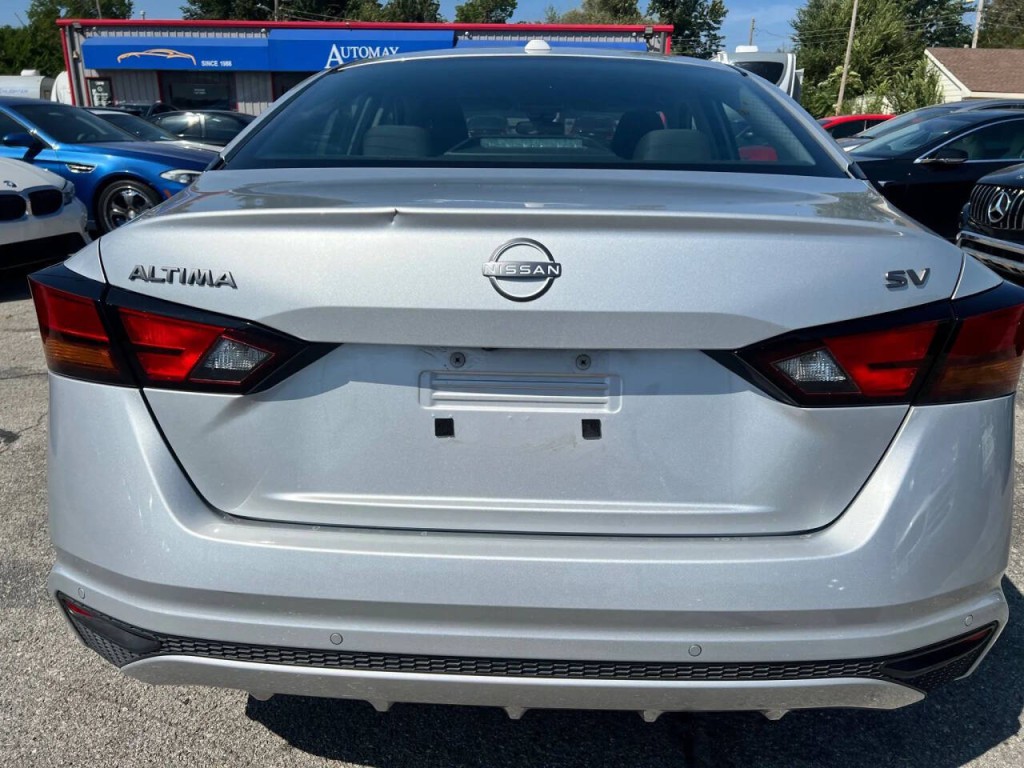 2024 Nissan Altima Image 4