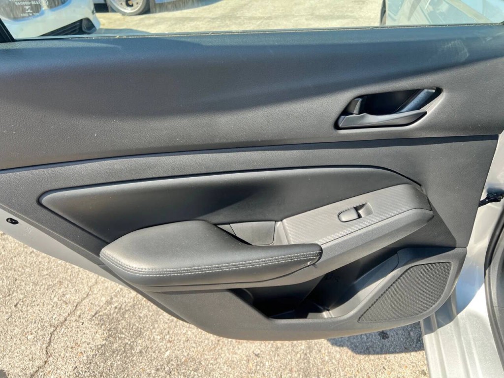 2024 Nissan Altima Image 11