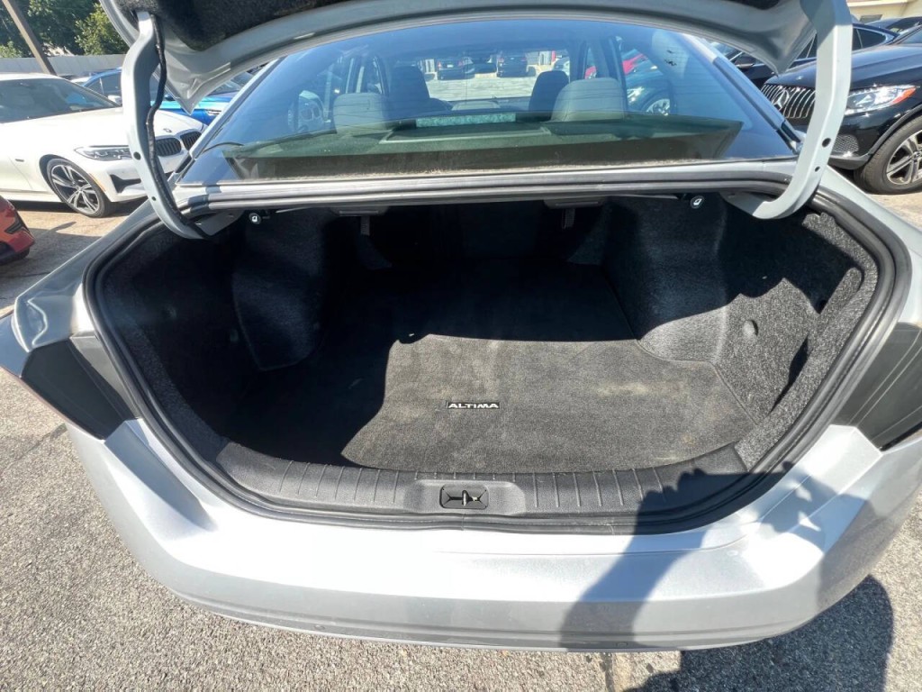 2024 Nissan Altima Image 14
