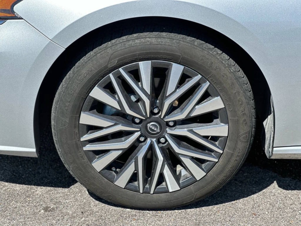 2024 Nissan Altima Image 25