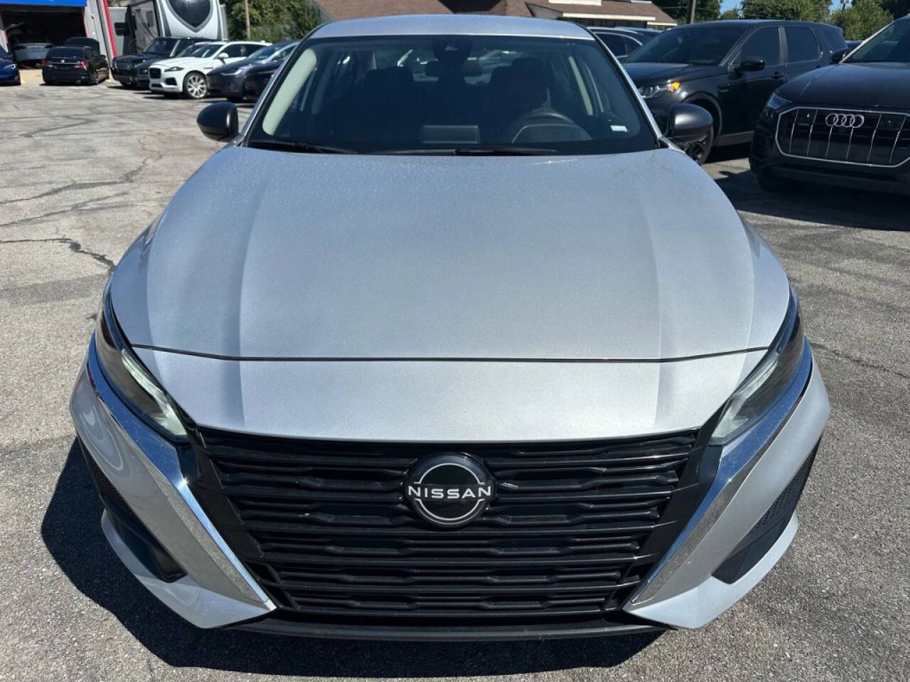 2024 Nissan Altima Image 30