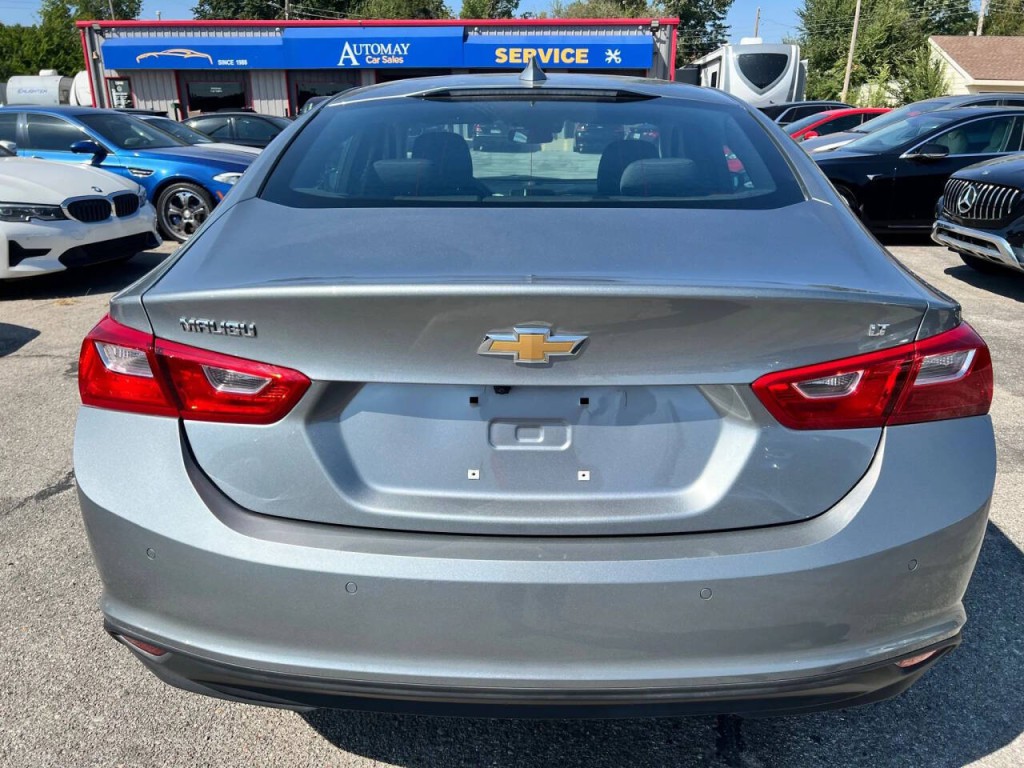2025 Chevrolet Malibu Image 4