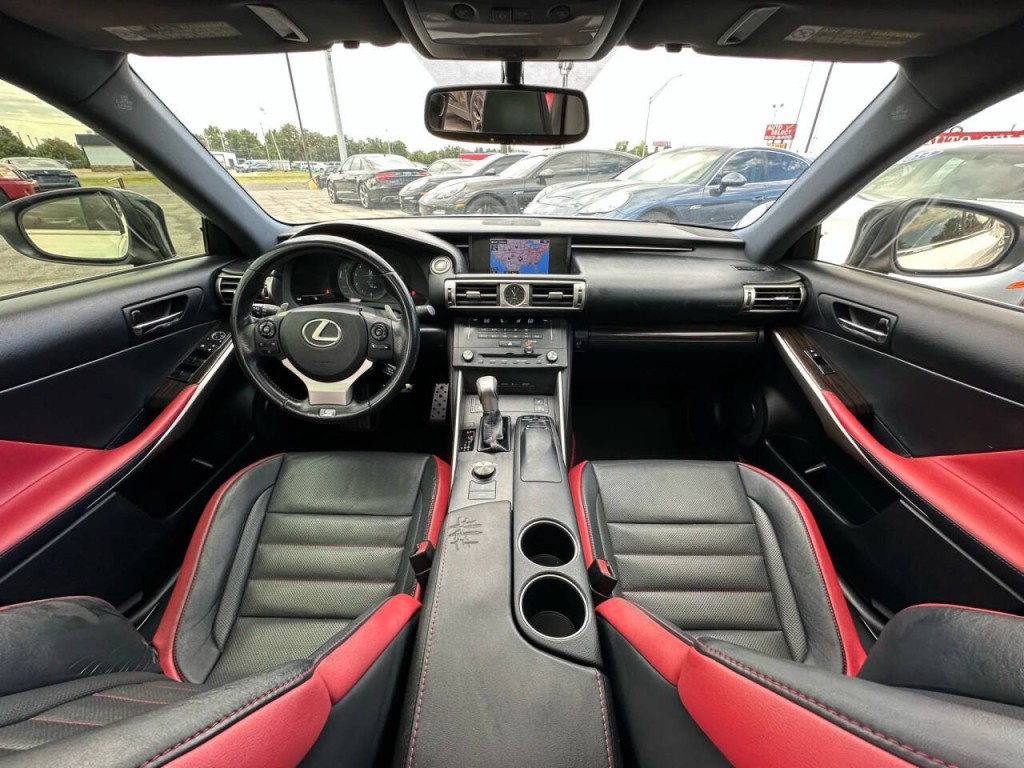 2015 Lexus IS 250 Image 11