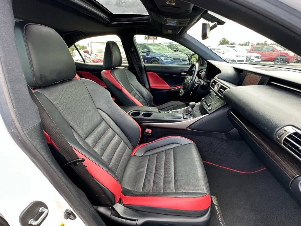 2015 Lexus IS 250 Image 13
