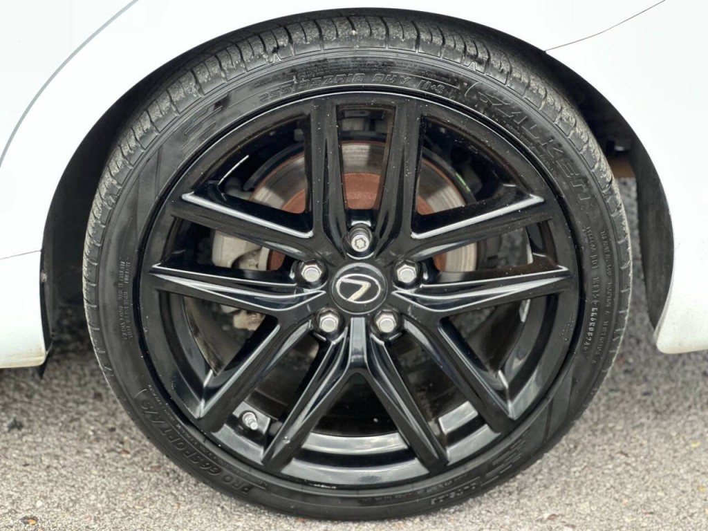 2015 Lexus IS 250 Image 24