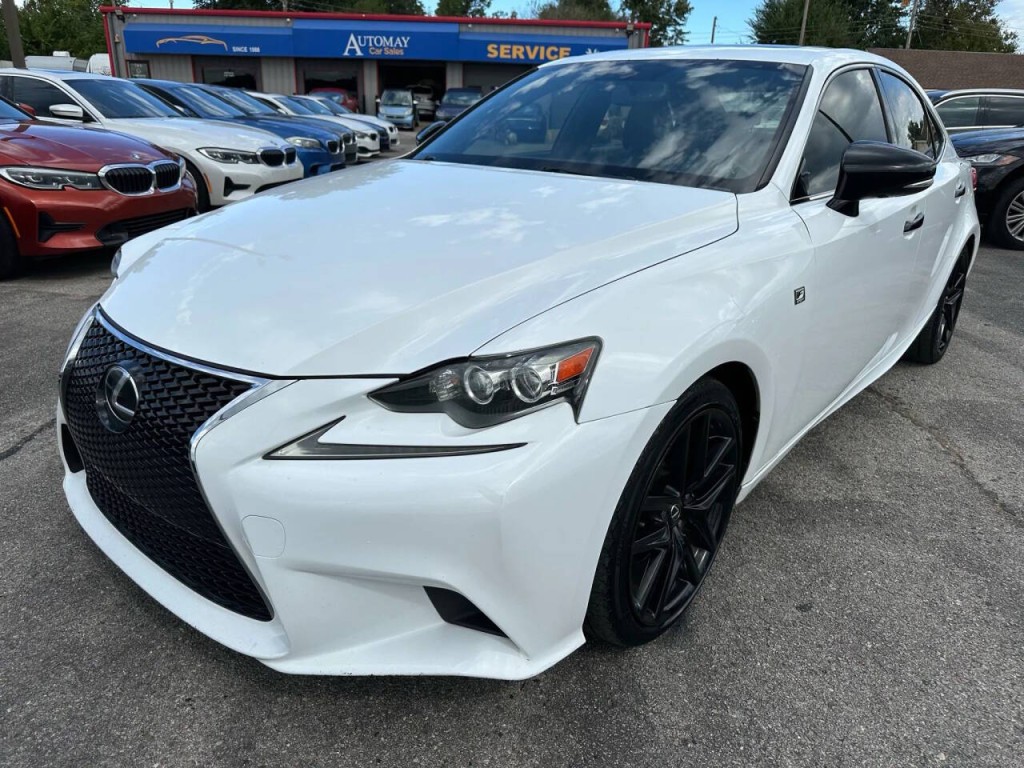 2015 Lexus IS 250 Image 28