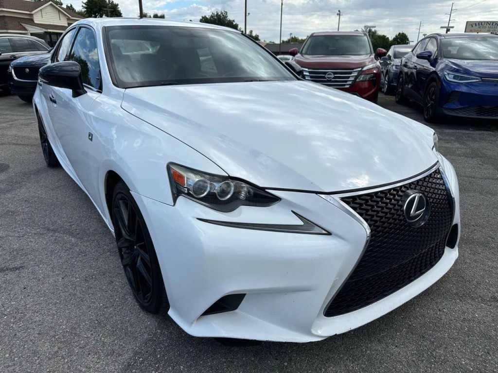 2015 Lexus IS 250 Image 30