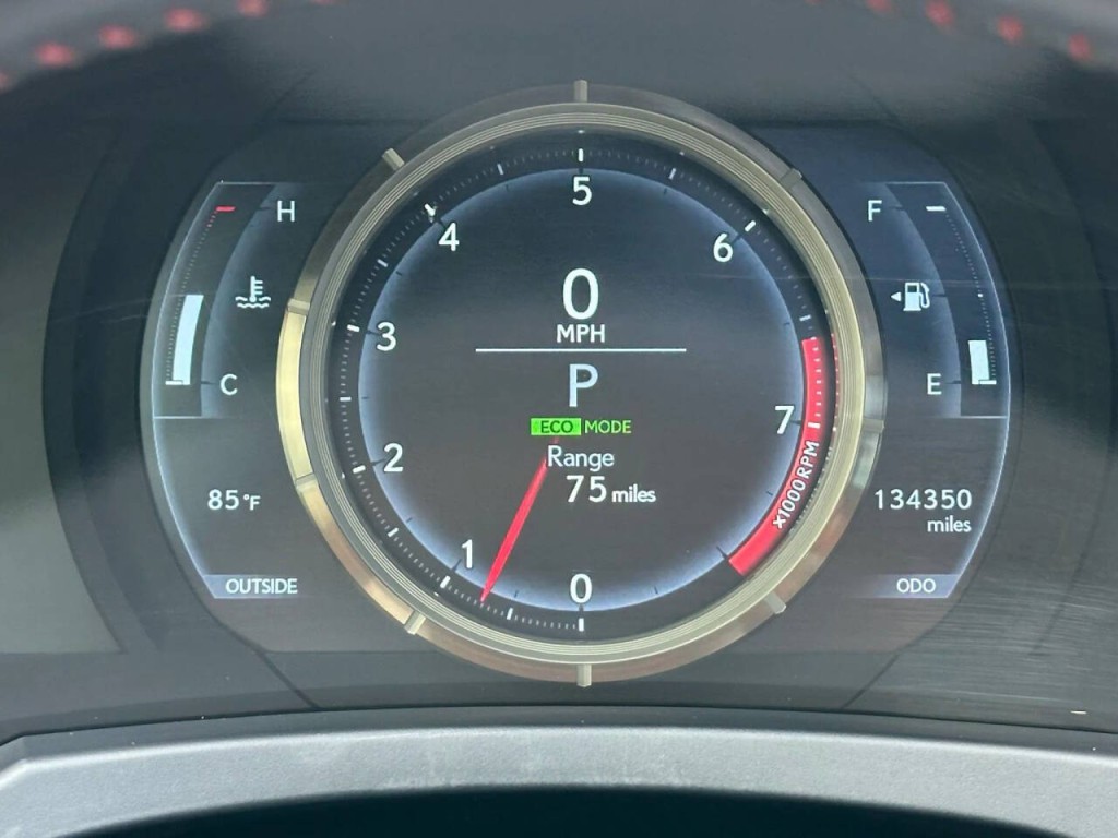 2015 Lexus IS 250 Image 37