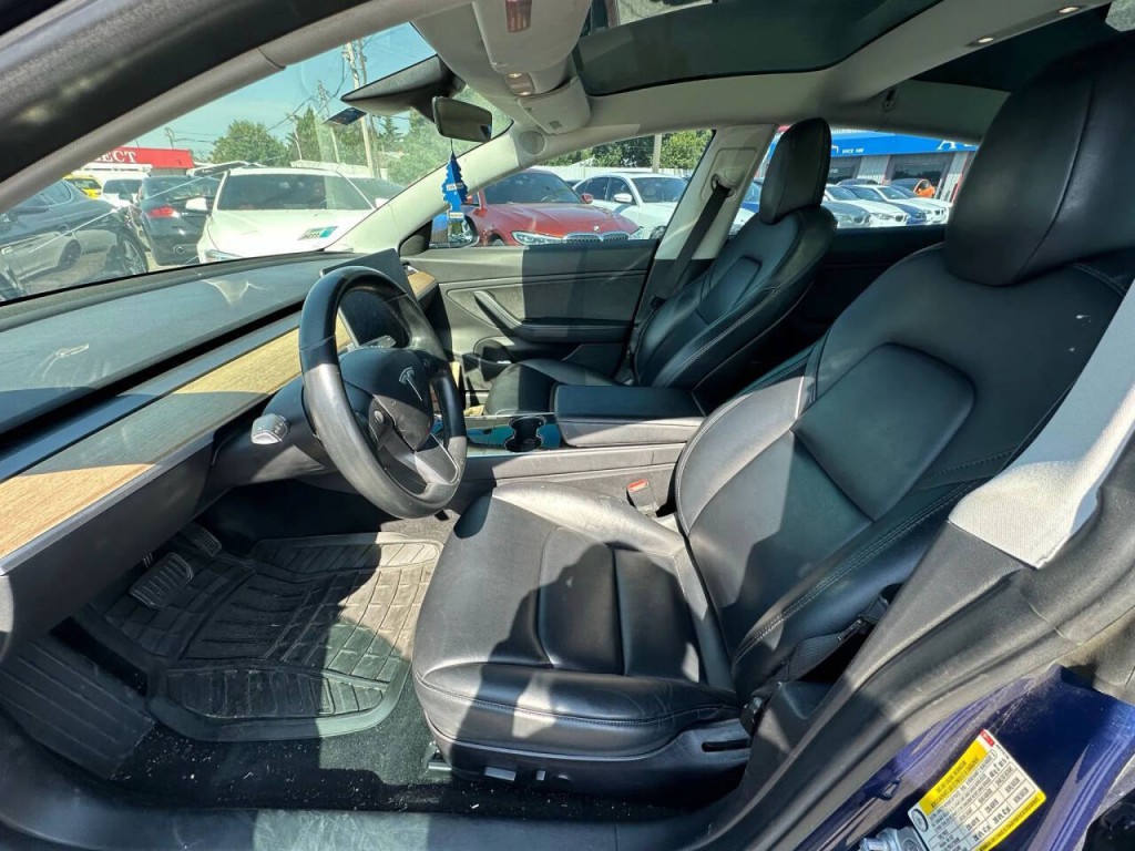 2019 Tesla Model 3 Image 10