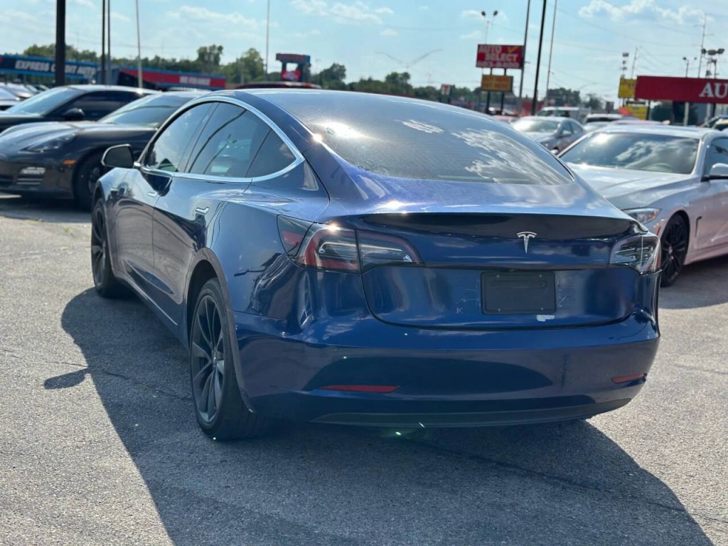2019 Tesla Model 3 Image 8