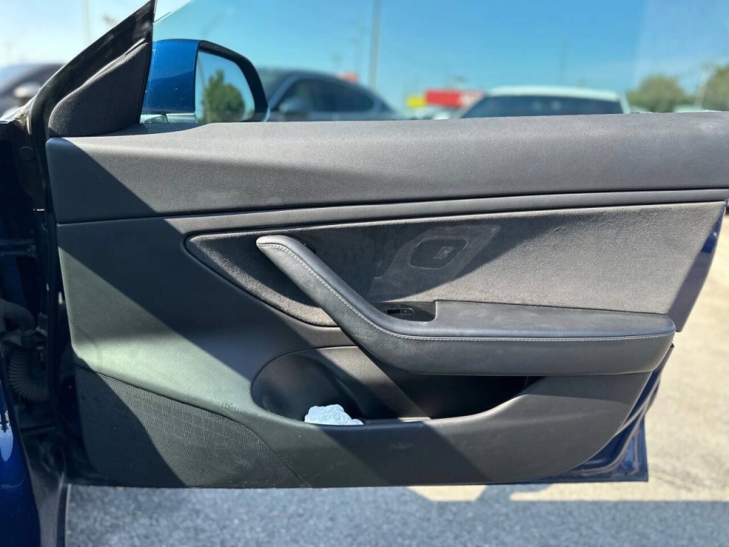 2019 Tesla Model 3 Image 20