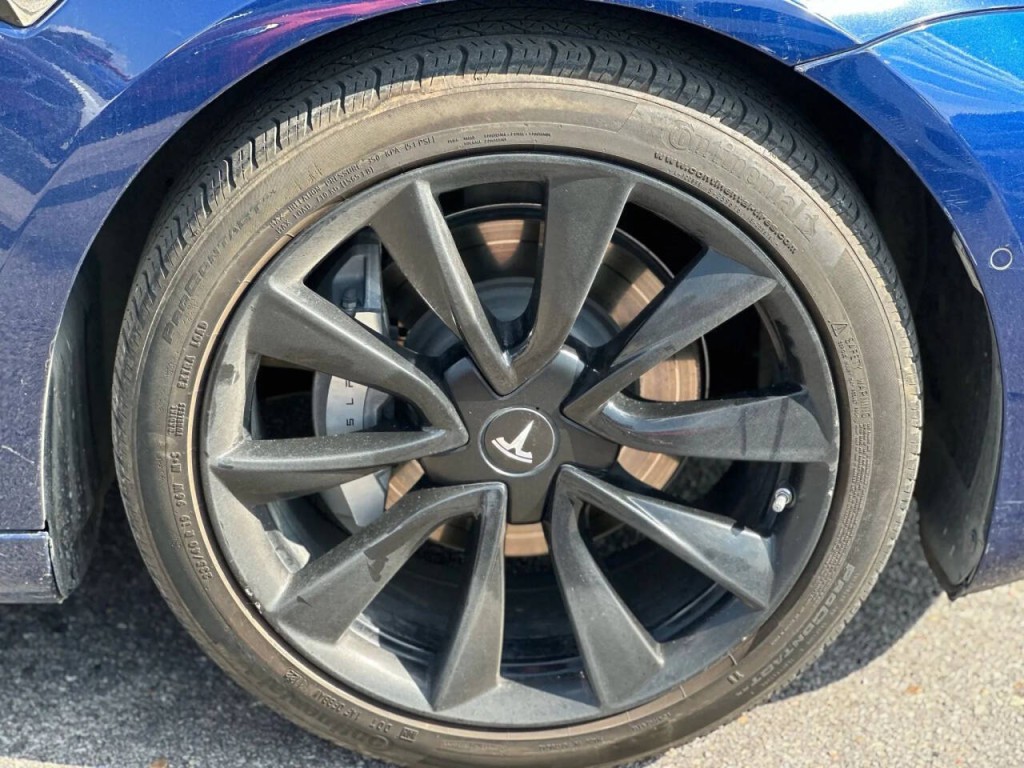 2019 Tesla Model 3 Image 23